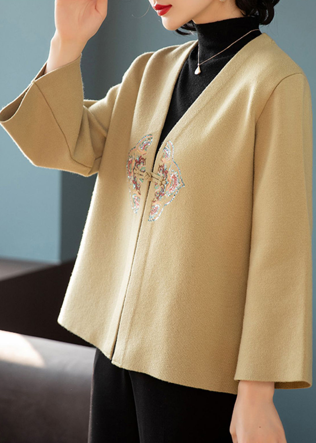 WW | Khaki V-neck Embroidered Patchwork Wool Coats