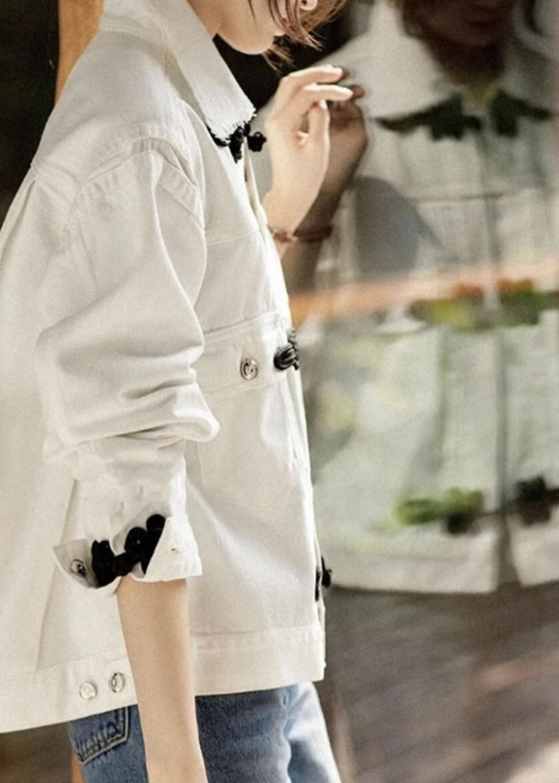 WW | White Peter Pan Collar Pockets Chinese Button Denim Jackets