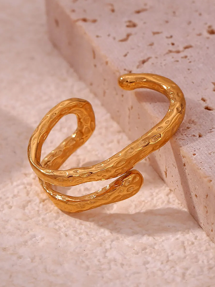 WW | Chunky Ear Cuff Gold For Edgy Style Upgrade