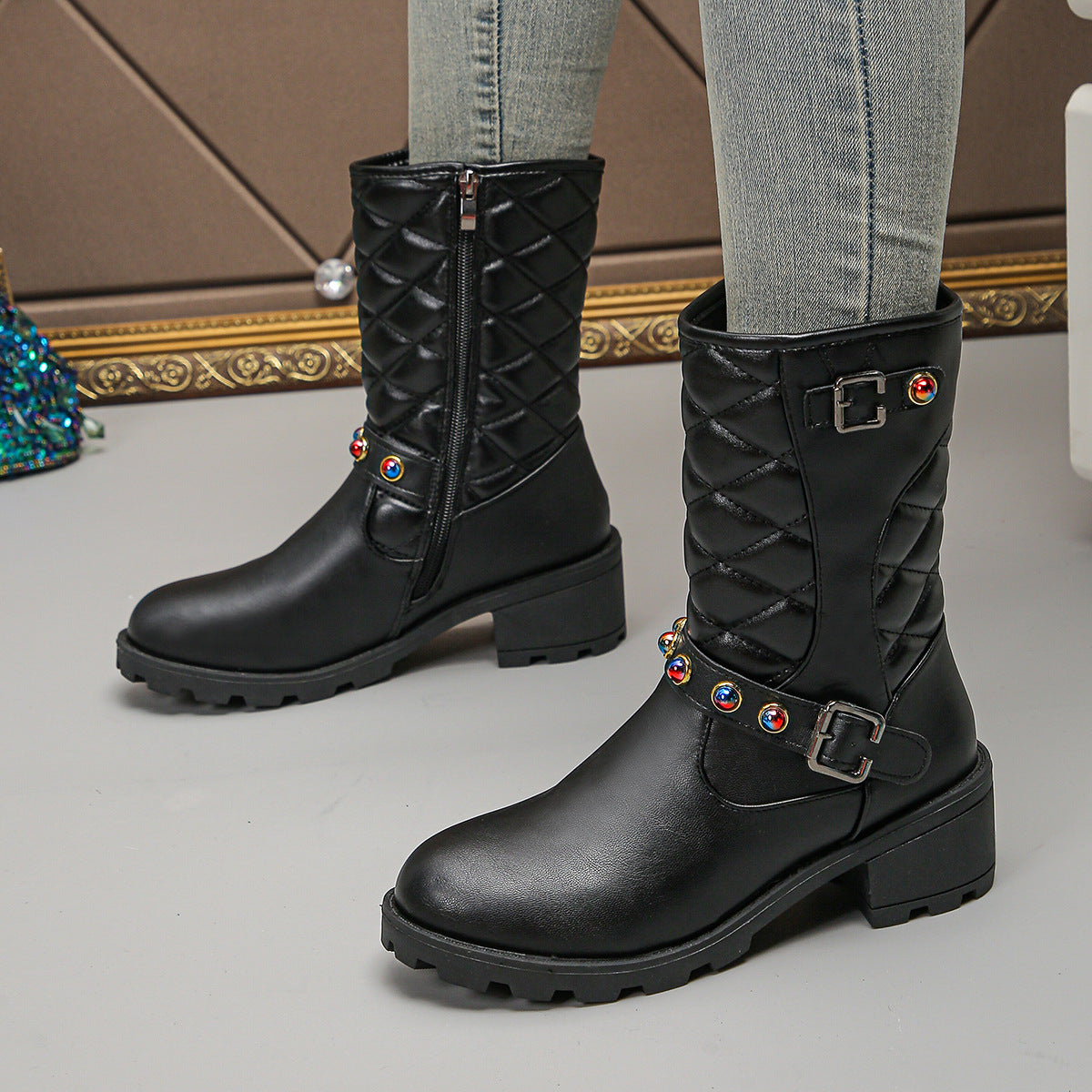 Damen modische Stiefeletten mit dekorativen Schmuckdetails und robustem Profil WW