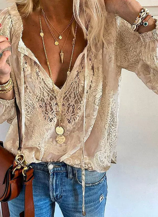 WW | Blouse With Lace Details