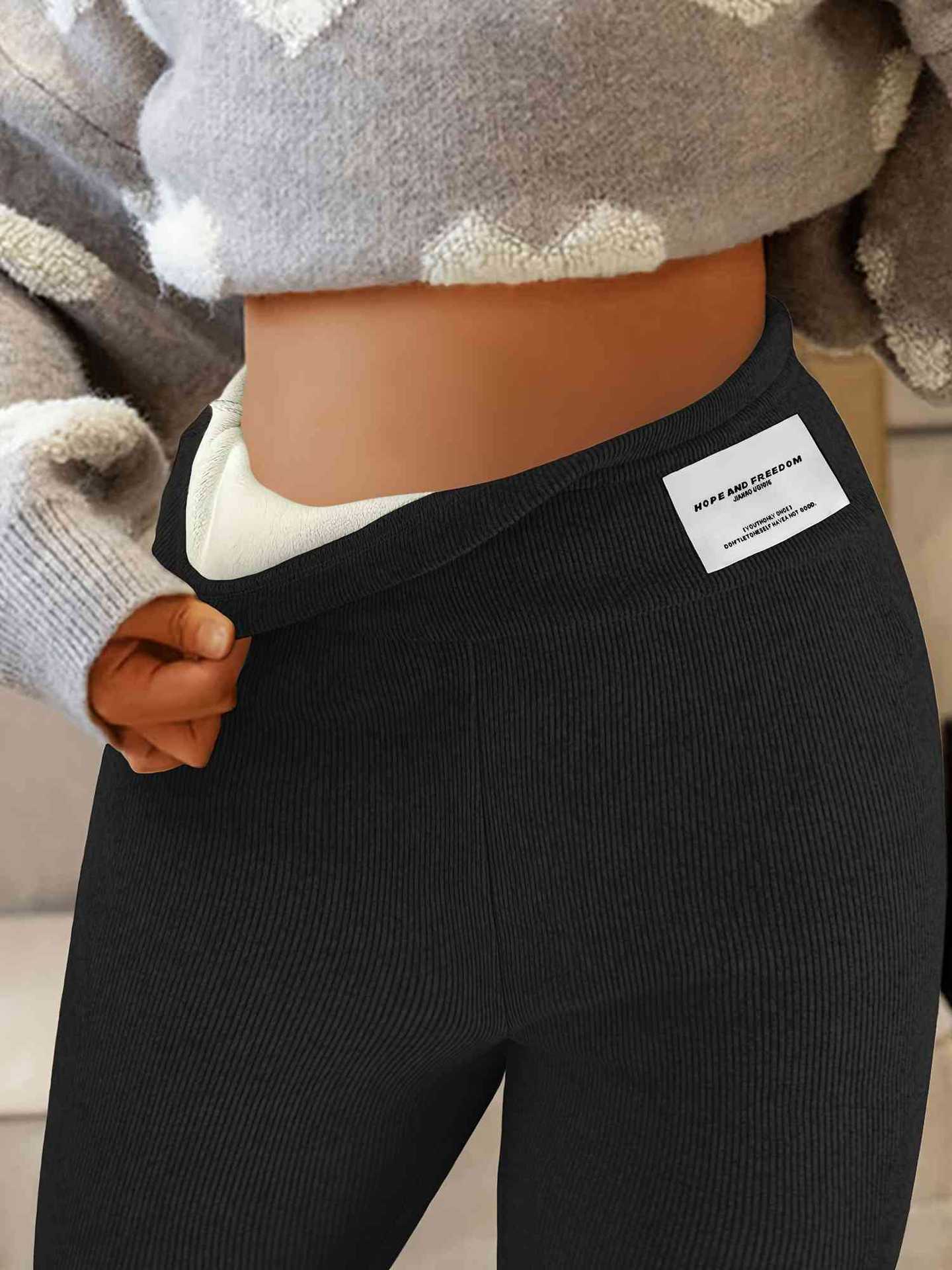 WW | Hochwertige Ripp-Leggings mit hohem Bund und dekorativem Design
