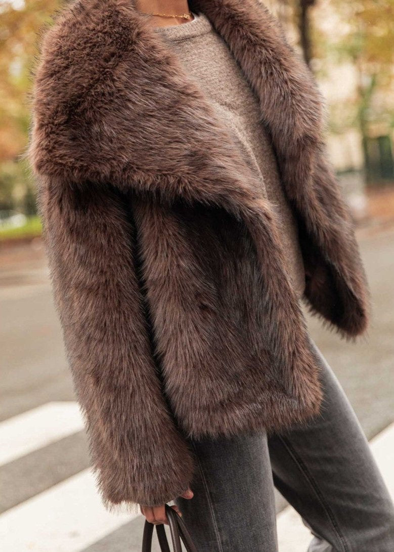 WW | Luxe Kunstpelzjacke