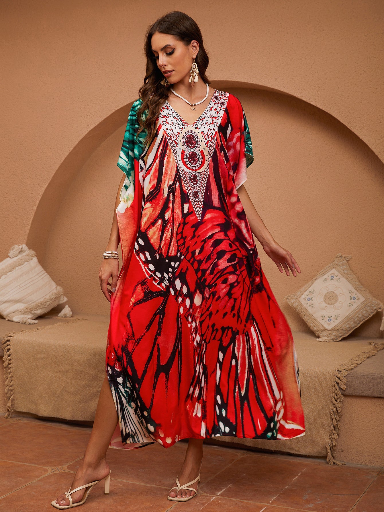 Damen Kaftan mit kunstvollem Design und eleganten Perlenverzierungen WW