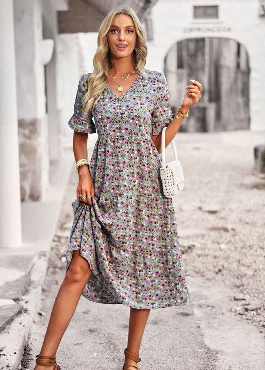 Damen Midi-Kleid mit floralem Muster und verspieltem V-Ausschnitt WW