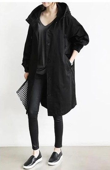 WW | Rain jacket with hood and button closure