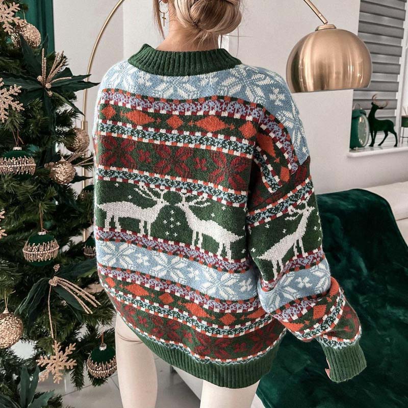 WW | Christmas Sweater with Festive Design