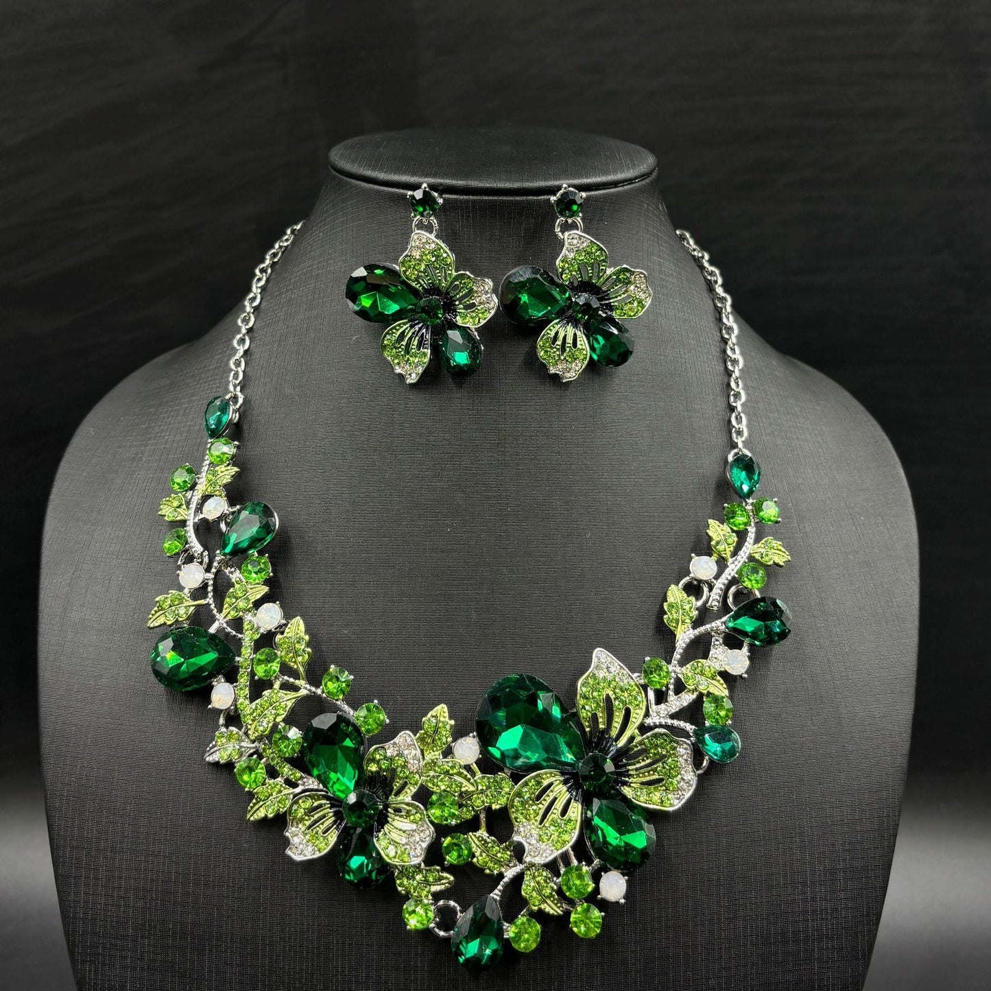 WW | Bridal Jewelry Flower Necklaces And Earrings