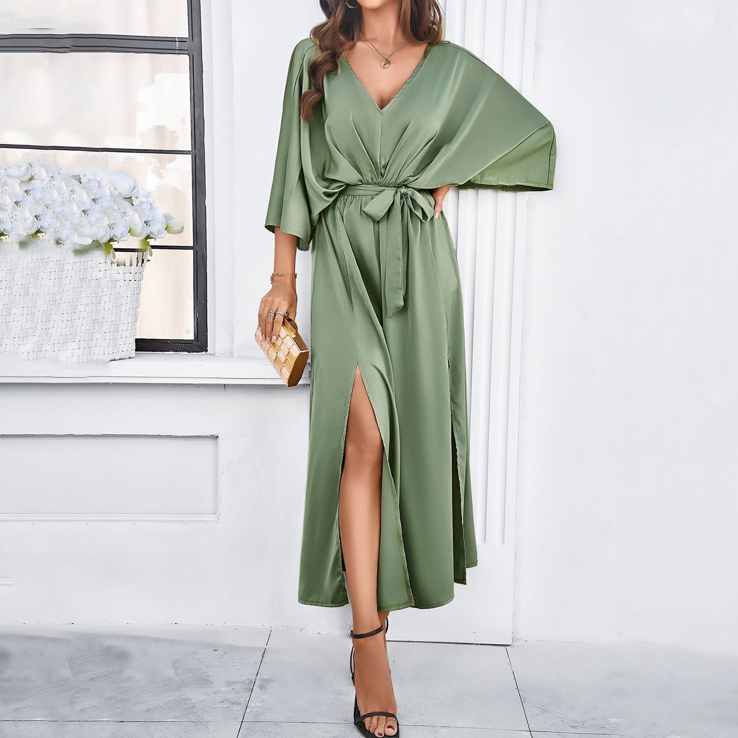 Damen Maxikleid mit eleganter Silhouette und hohen Schlitzen WW