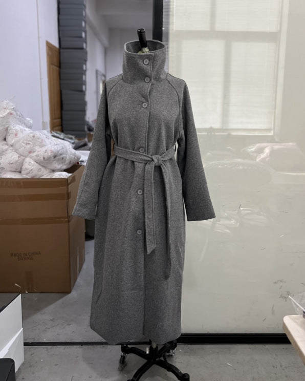 WW | Elegant Women's Coat with Belt and Button Closure