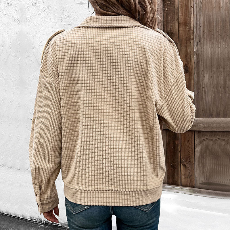 Women's quilted casual jacket with practical pockets and high collar WW
