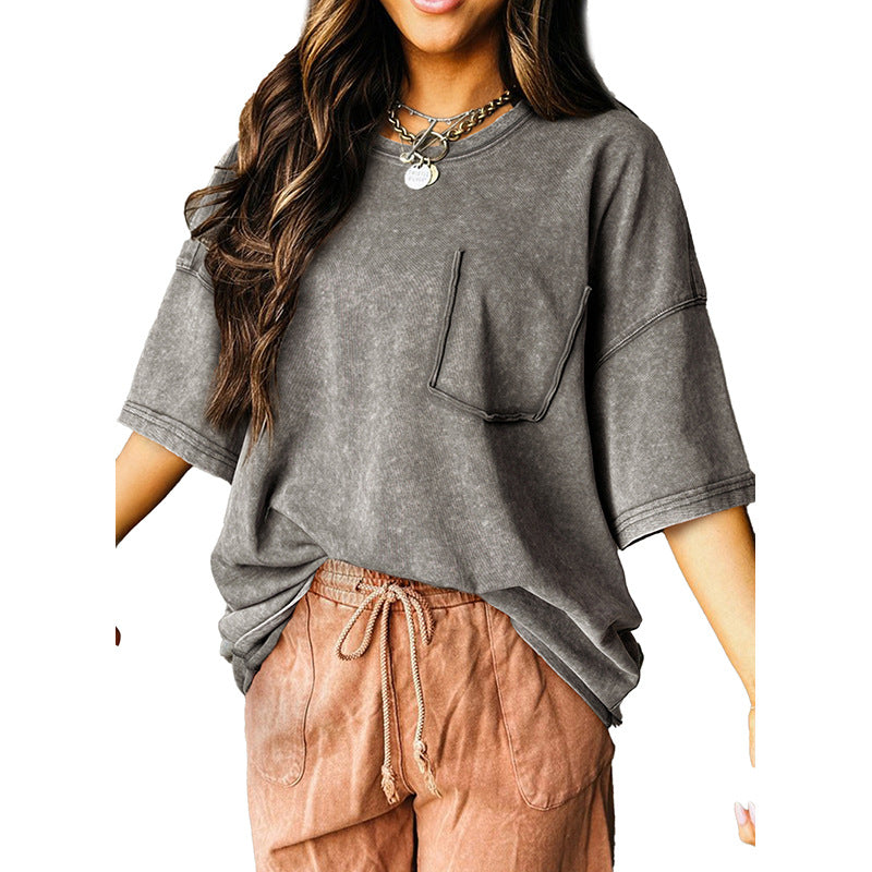 Women's loose T-shirt with practical chest pocket WW