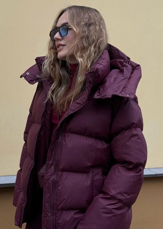 WW | Burgundy Puffer Jacket - Luxe Winter Comfort