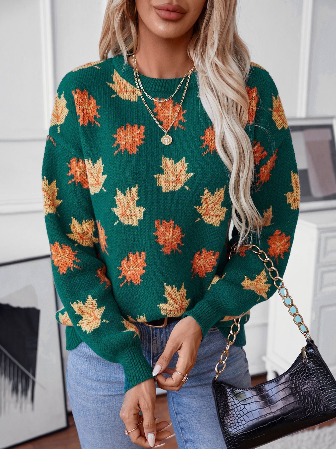 WW Maple Leaf Jacquard Casual Pullover Sweater