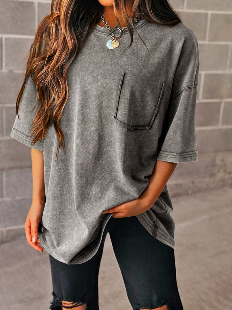 Women's loose T-shirt with practical chest pocket WW