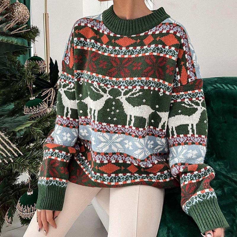 WW | Christmas Sweater with Festive Design