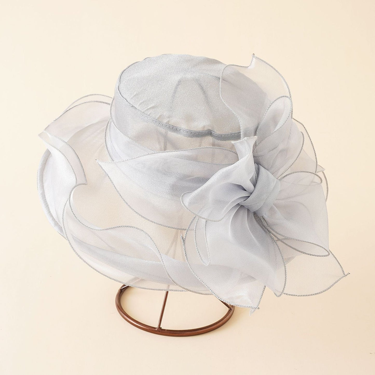 Damen Eleganter Tüllhut mit großem gefaltetem Blumenmotiv WW