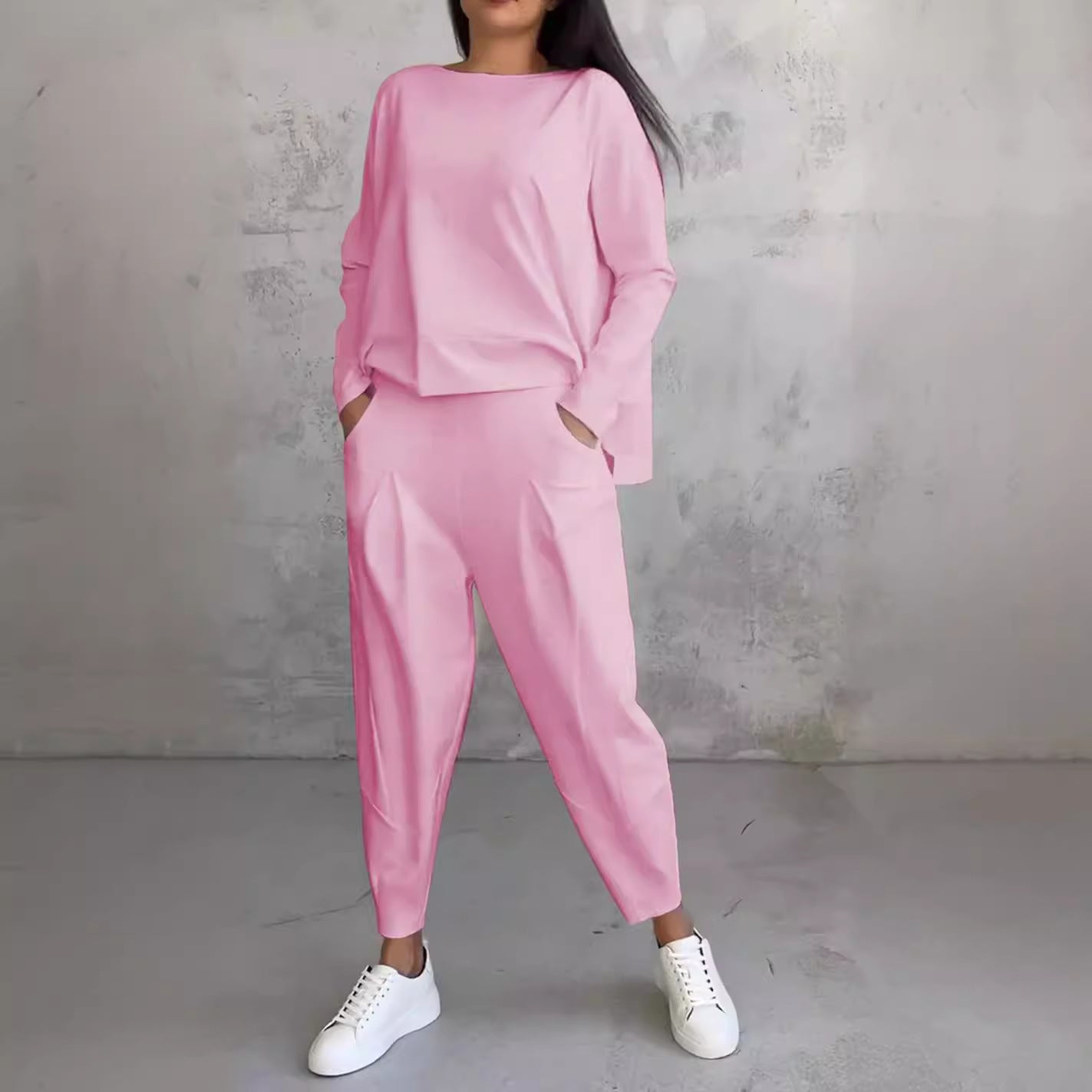 Women's casual two-piece set with a wide cut and pockets