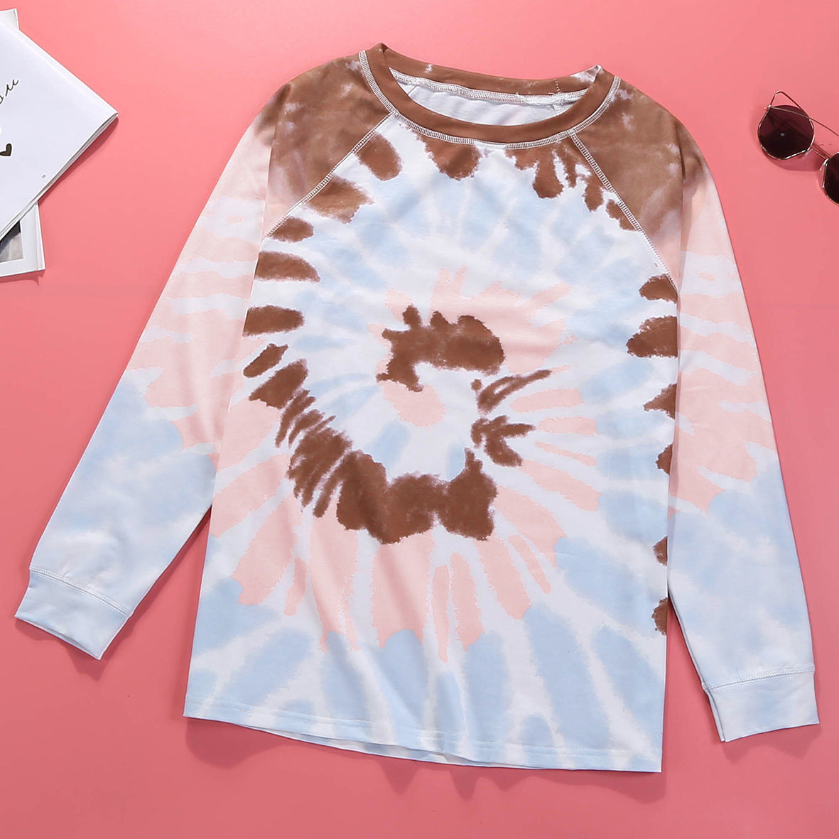Women's long-sleeve T-shirt with modern tie-dye pattern and casual cut WW