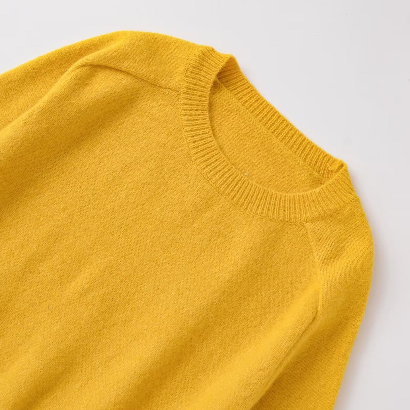 Damen Modischer cropped Pullover aus weichem Strickmaterial WW