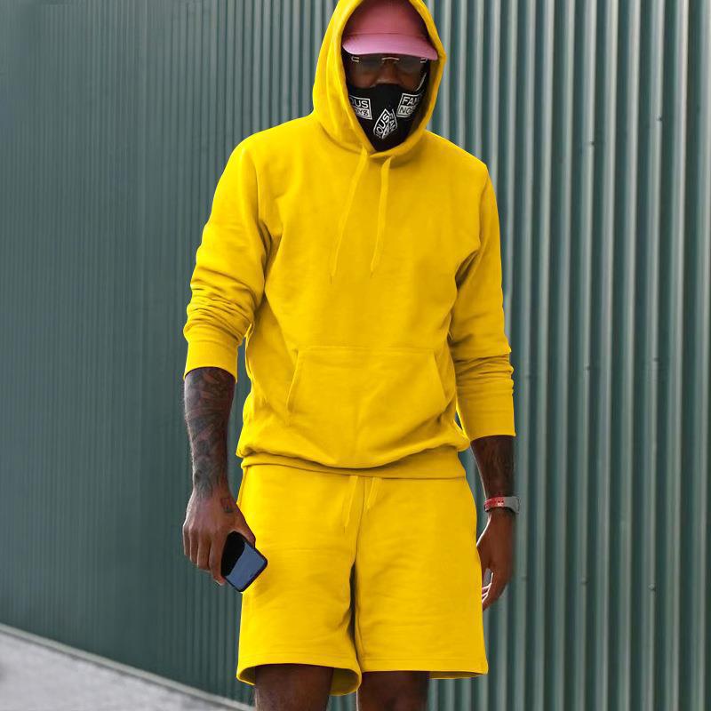 Men's sporty hoodie and shorts set made of high-quality sweatshirt fabric WW