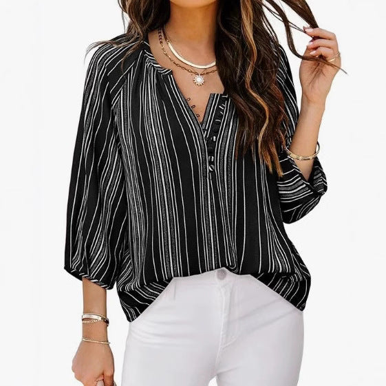 Women's Elegant Tunic Blouse with Sophisticated Stripes WW