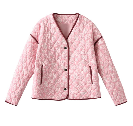 Women's quilted jacket with floral design and practical pockets WW