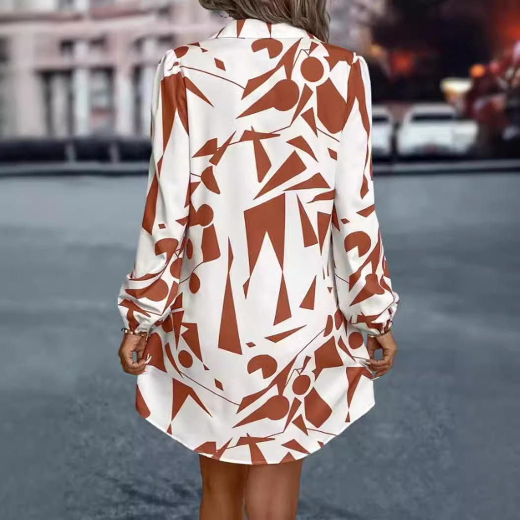 Damen Hemdblusen-Kleid mit modernem geometrischem Druck und praktischen Knopfdetails WW