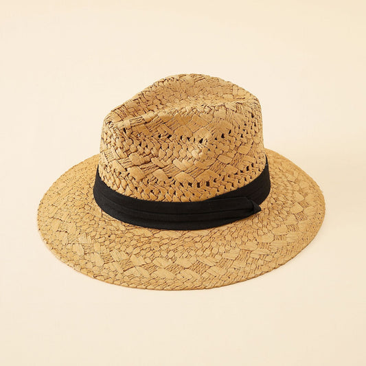 Damen Strohhut im klassischen Fedora-Stil mit breiter Krempe und elegantem Band WW