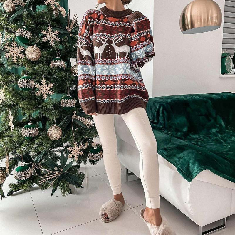 WW | Christmas Sweater with Festive Design