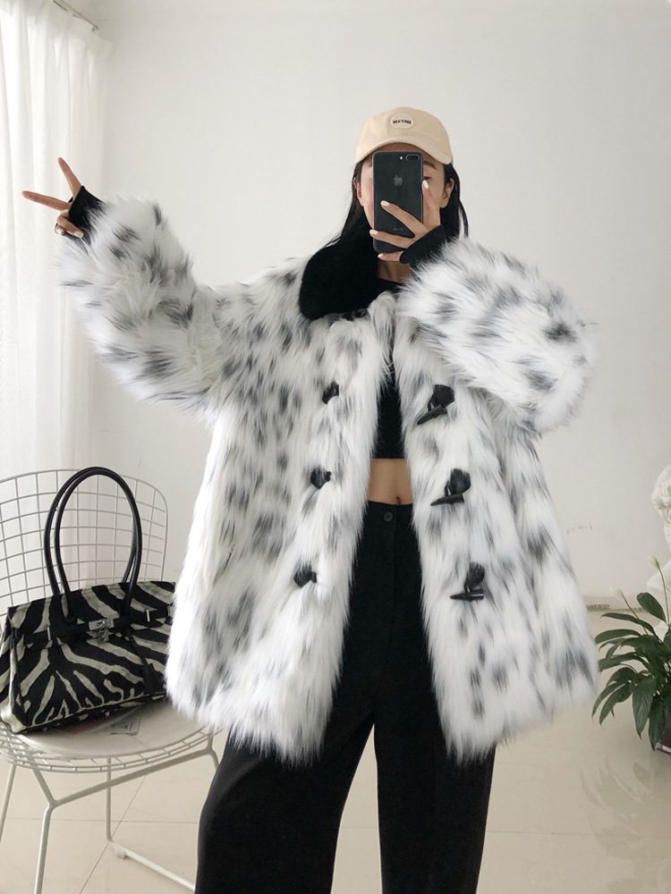 WW | Kunstpelz-Mantel - Auffälliges Statement-Stück - Polyester-Mischung - Winter Straßenstil