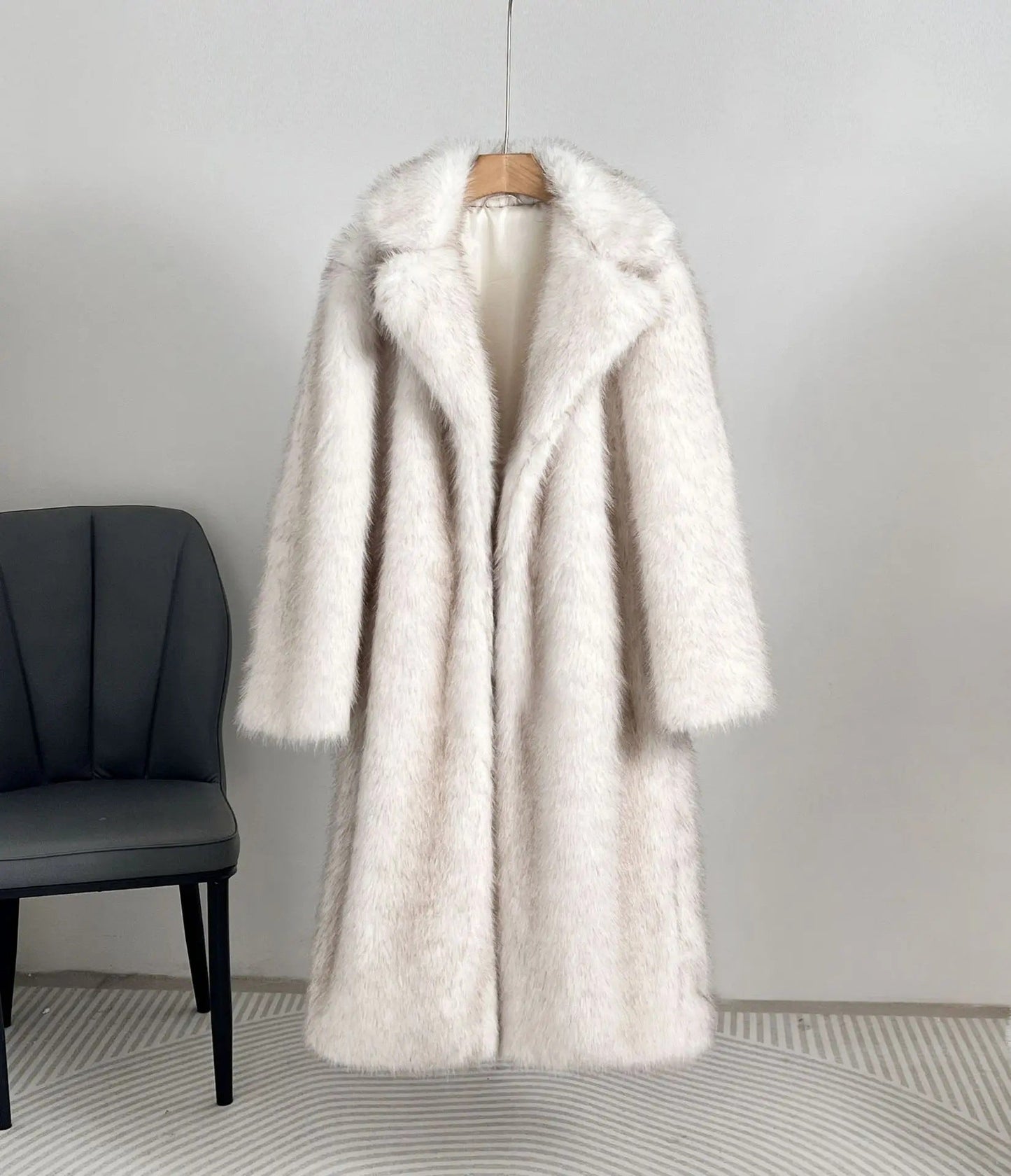 Damen Eleganter Pelzmantel mit großen Taschen WW