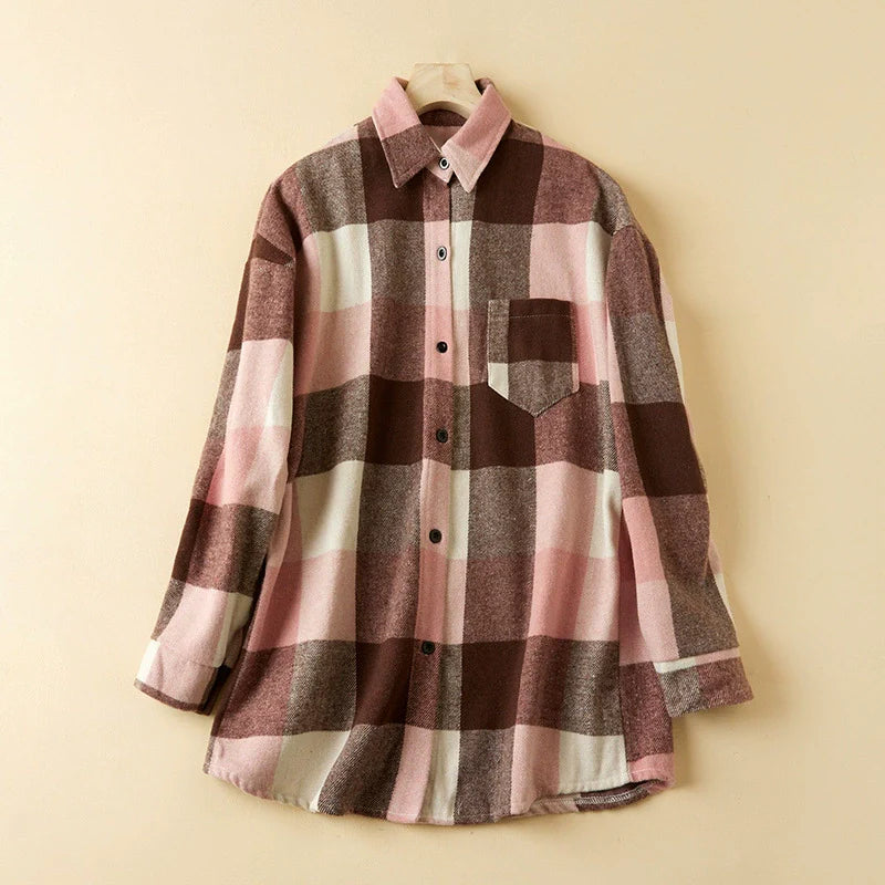 Women's Plaid Blouse in Casual Oversized Style with Long Sleeves and Button Details WW