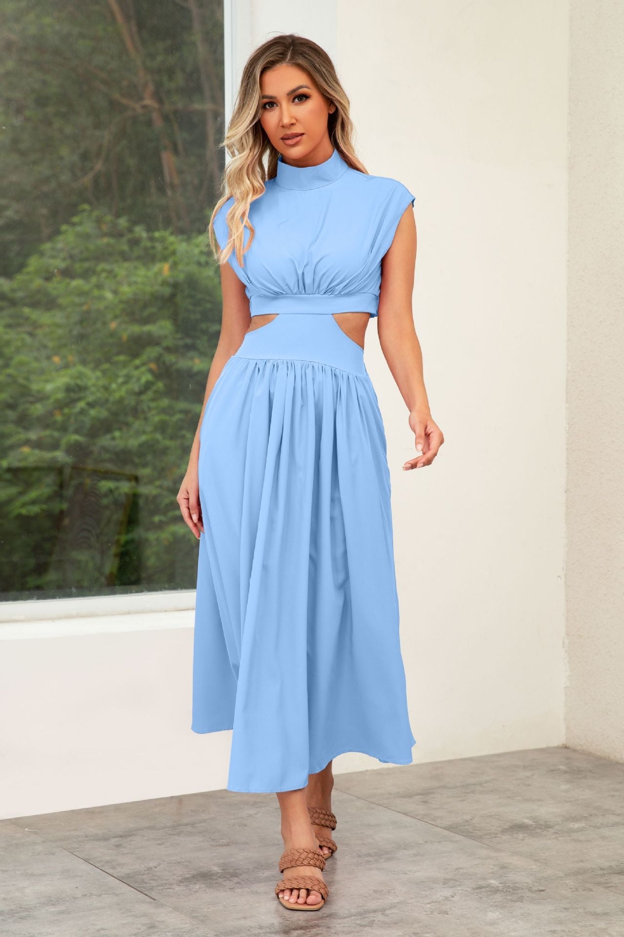 Damen Cut-Out Sommerkleid mit hohem Kragen WW