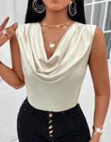 Ladies' elegant top with flowy neckline W&W