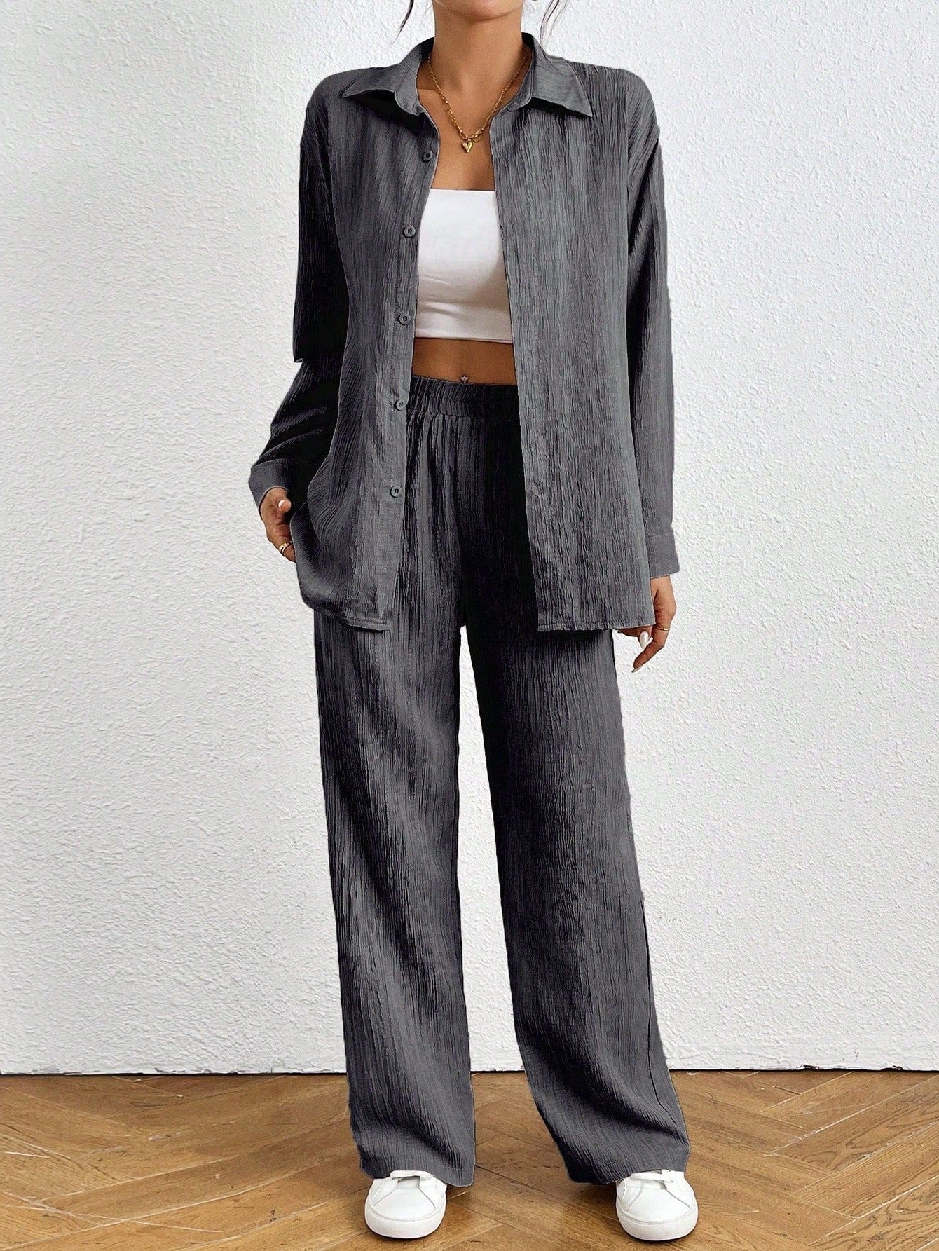 Women's Lightweight and Airy Two-Piece Set with Textured Design WW
