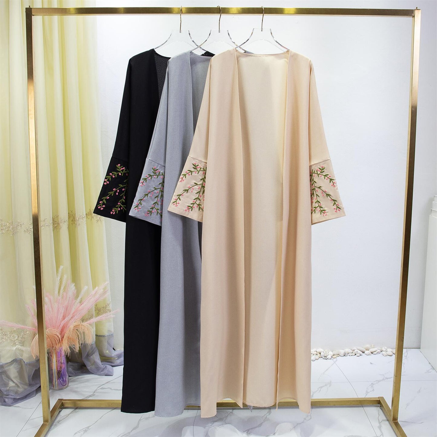 Damen Luxus Kimono Mantel mit feinen Stickdetails WW