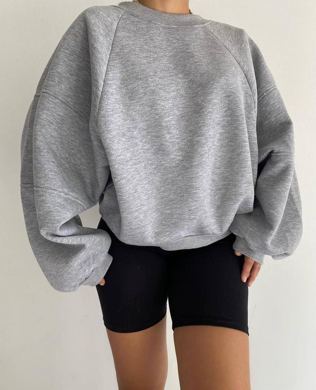 Damen Oversized Sweatshirt mit voluminösen Ärmeln WW