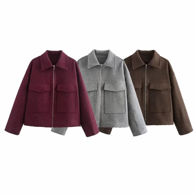 Ladies' tailored jacket with practical flap pockets and soft wool blend