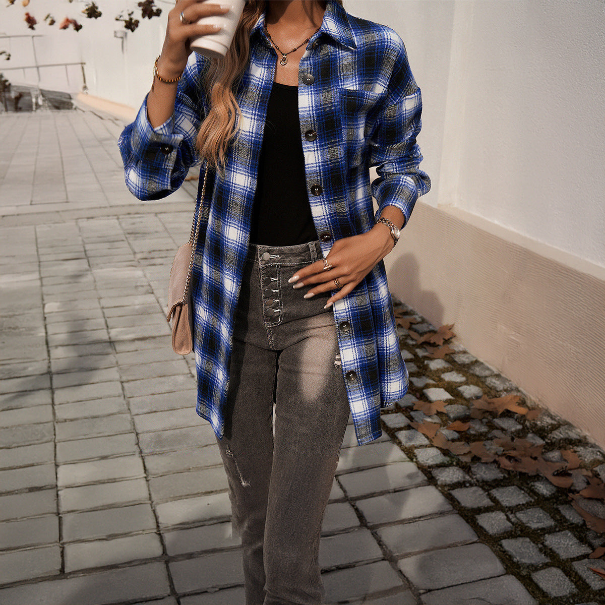 Women's Plaid Overshirt with Casual Fit and Modern Details WW