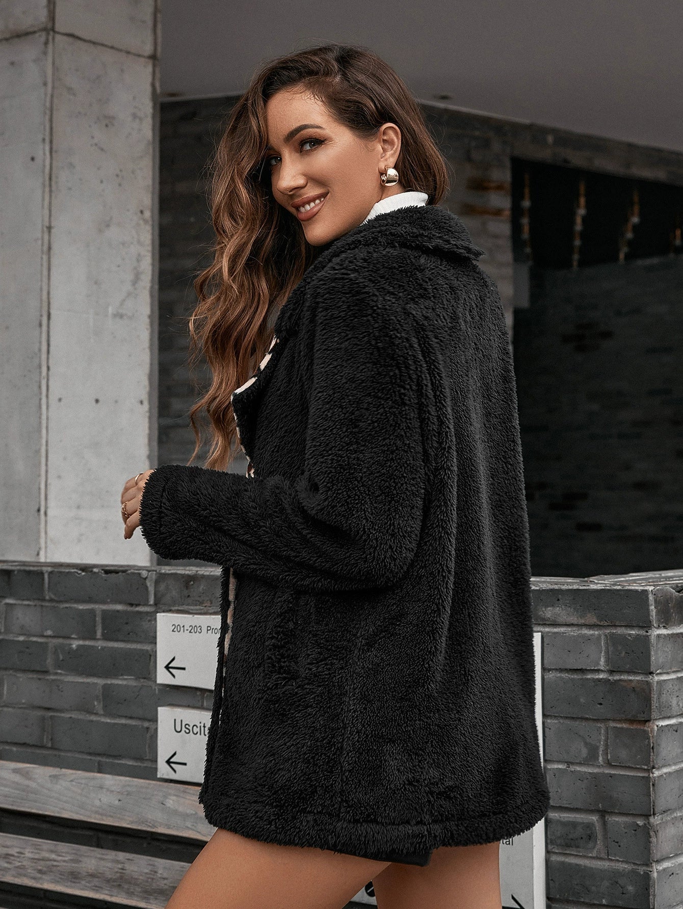 WW | Women's Windbreaker Jacket - Oversized Fit - Faux Fur Feel - Leopard Print Lapel - Open Front
