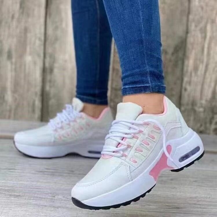 Damen Sportliche Sneakers mit reflektierenden Akzenten und atmungsaktiver Sohle W&W