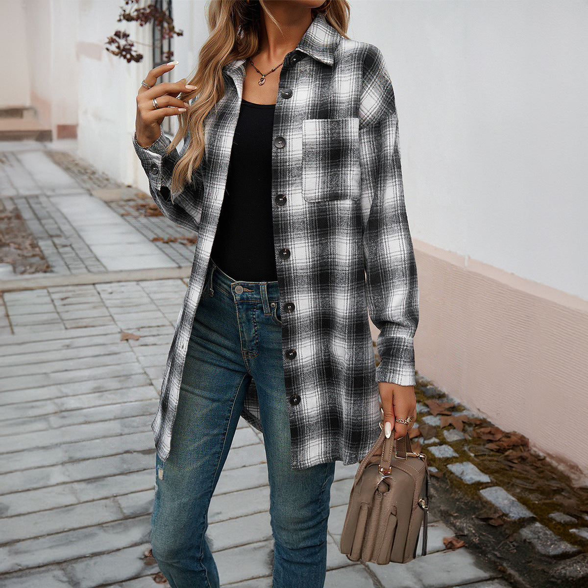 Women's Plaid Overshirt with Casual Fit and Modern Details WW
