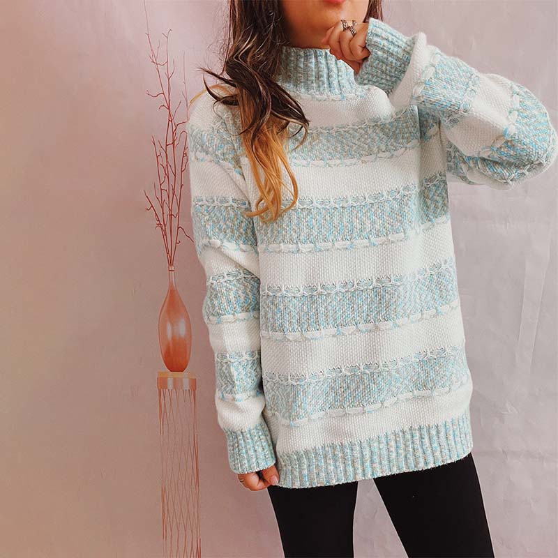 WW | Striped Knitted Sweater with Timeless Design