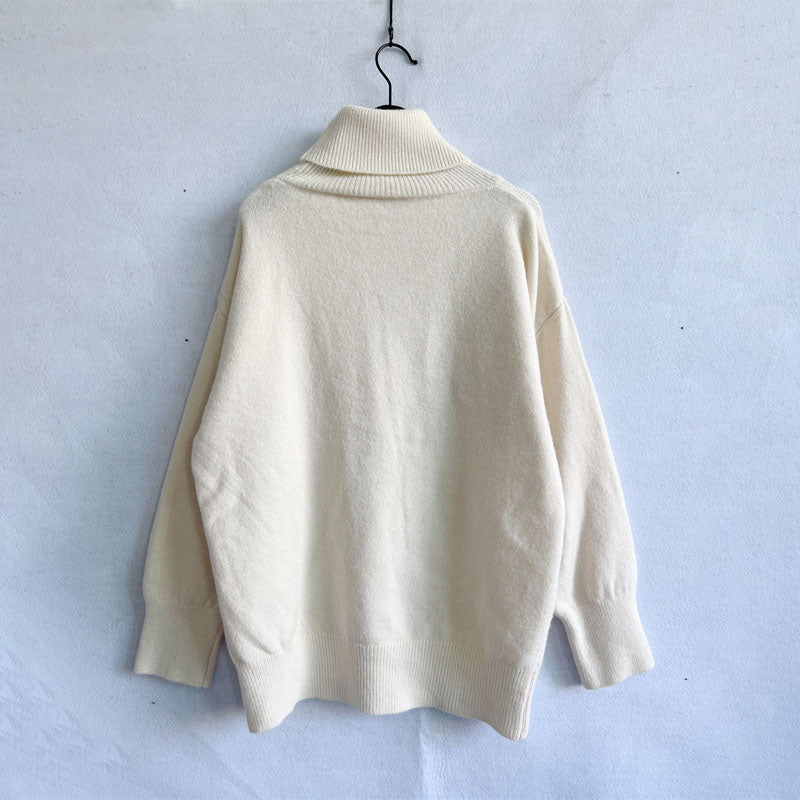 WW | Weicher Pullover Aus Einfarbigem Strick
