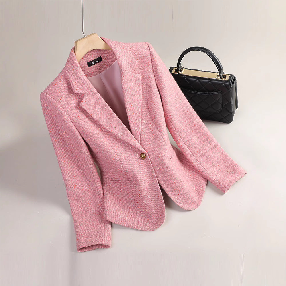 WW | Blazer Tailored fit Luxurious fabric One-button Button details