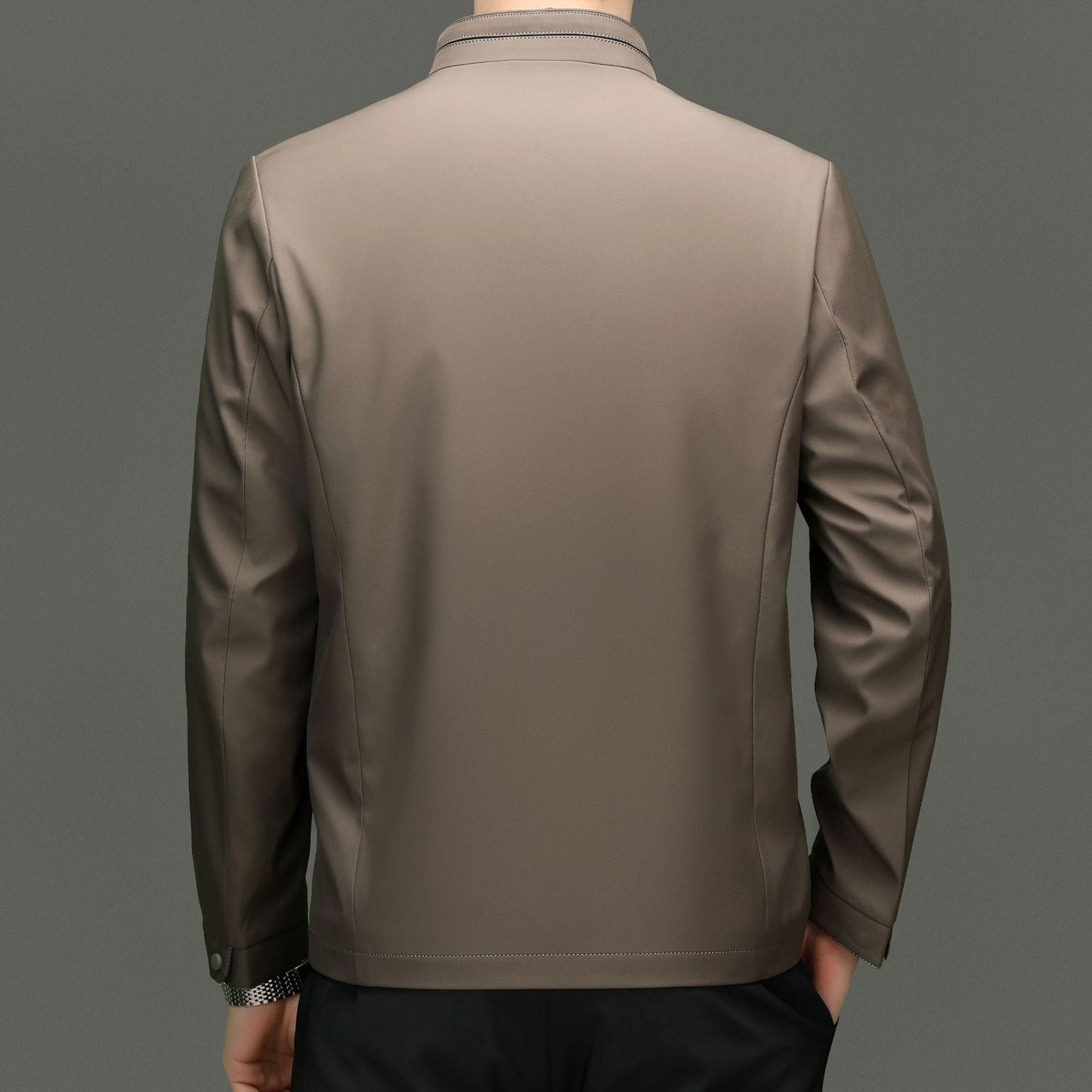 Herren Übergangsjacke mit modernem Stehkragen und praktischen Reißverschlusstaschen WW