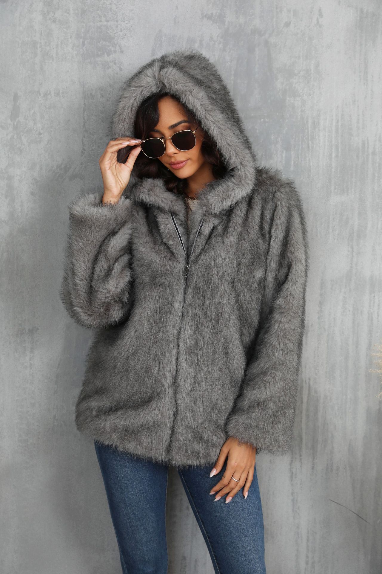 WW | Kapuzenjacke - Plüsch Kunstfell - Lässiger Chic - Winteressenziell