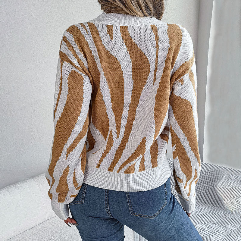 WW | Modischer Pullover mit Gestricktem Farbblock