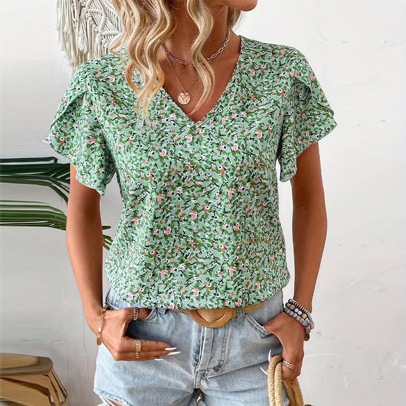 Women's V-Neck Blouse with Floral Pattern and Ruffle Details WW